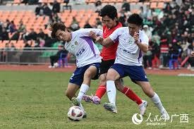 同一天绝代双骄各进一球！以下是媒体对C罗和梅西的...