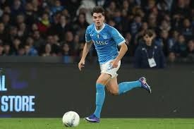 为什么客队球员需要在异地球场进行二十分钟的“暗适应”练习